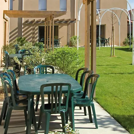 Spacious Dordogne Maisonette For 8 Bergerac